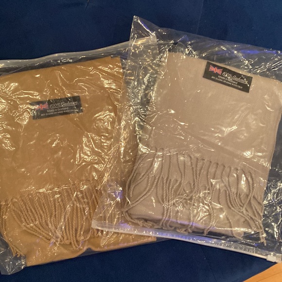 100% CASHMERE WHITE IVORY SCARF - Picture 6 of 6